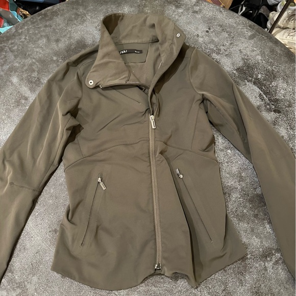 Nau asymmetrical zip jacket army green water resistant womens size xs - Picture 1 of 14